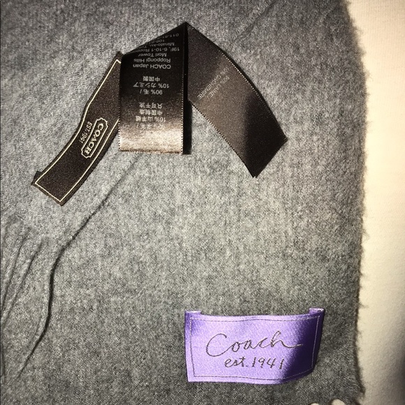 Coach scarf - Picture 3 of 3